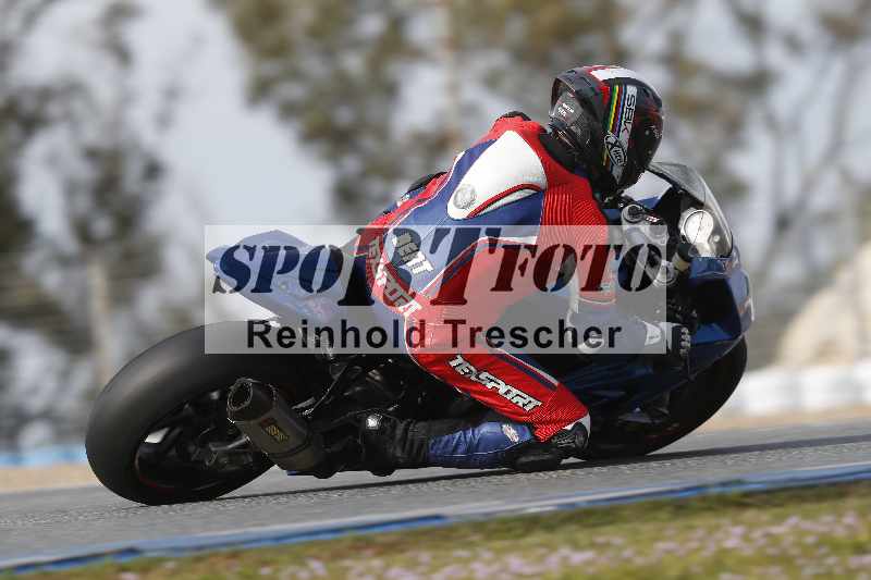 /Archiv-2024/02 29.01.-02.02.2024 Moto Center Thun Jerez/Gruppe schwarz-black/backside